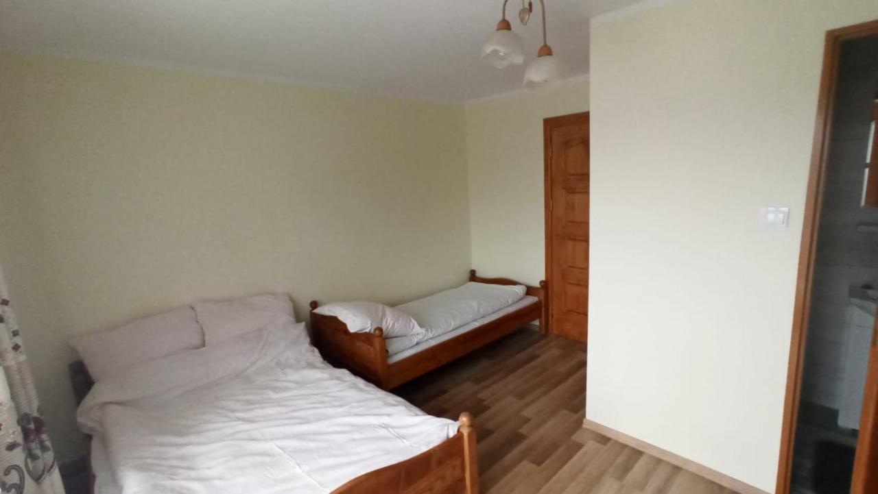 Trzech Koron 16 Hotel สโรโมฟเซ วิชเน ภายนอก รูปภาพ